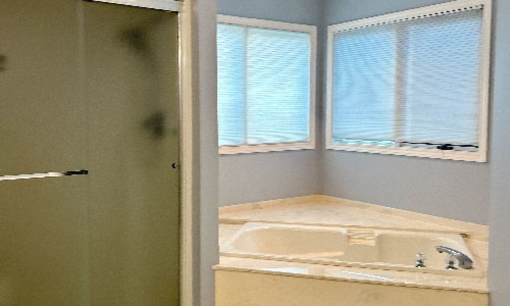 Expert Bathroom Repainting in Salem, OR