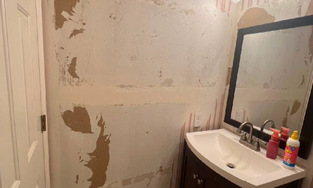 Expert Bathroom Repainting in Salem, OR